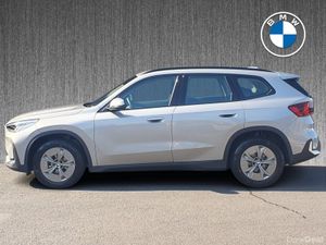 BMW iX1 eDrive20 Sport - Image 4
