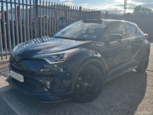 2019 Toyota C-HR  | G Package - Image 2