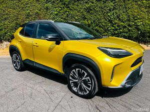 Toyota Yaris Cross FINANCE AVAILABLE - Image 3