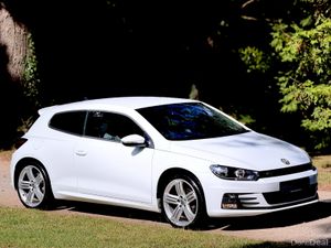2.0TDI 150BHP 6SPD * FULL FACTORY R-LINE * - Image 3