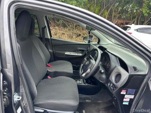 TOYOTA VITZ 2015 WITH PUSH START IMMOBILISER - Image 4