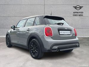 Mini Cooper 5-Door Cooper Classic - Image 2