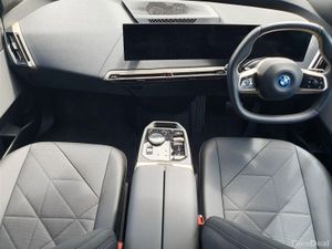 BMW iX xDrive40 M Sport - Image 4