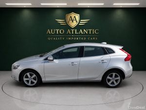 ❁ VOLVO V40 T4 ❁ AUTO ❁ V-Low Mileage ❁ - Image 4