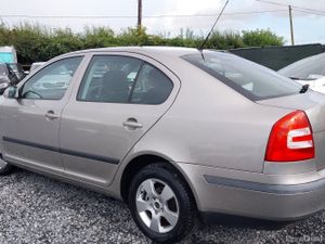 🔵 Skoda Octavia DUAL ZONE 1.4 5DR 80BHP LOW KM - Image 3