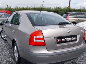 🔵 Skoda Octavia DUAL ZONE 1.4 5DR 80BHP LOW KM - Image 4