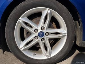 Ford Focus ZETEC EDITION - Image 4