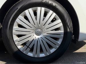Volkswagen Polo AUTO - Image 4