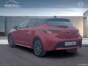 Toyota Corolla 1.8 Hybrid Luna Sport Hatchback - Image 4