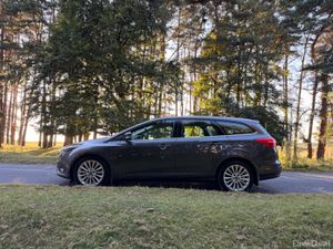 Ford Focus 2015 Diesel Estate High Spec - Image 4