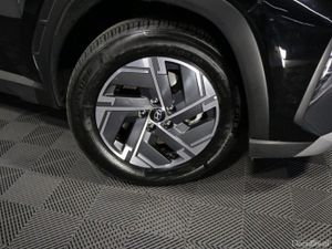 Hyundai Tucson Hybrid Executive 1.6L Petrol Automa - Image 4