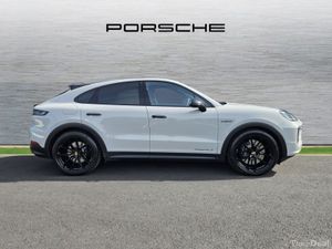Porsche Cayenne 3.0 S E-Hybrid PHEV Auto - Image 4