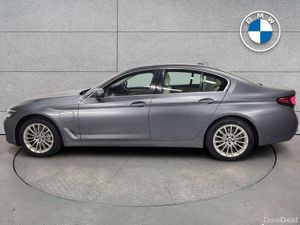 BMW 5-Series 530e SE Saloon - Image 4