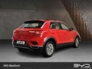 Volkswagen T-Roc 1.6 TDI 115bhp Design - Image 4