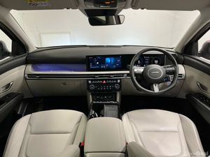 Hyundai Tucson Face Lift Executive 1.6 HEV Auto - - Image 4