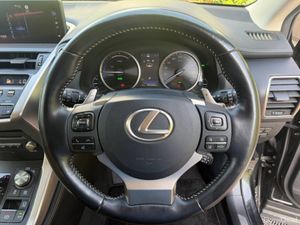 Lexus NX NX300h 2.5 HYBRID AUTO // LEATHER HEATED - Image 4