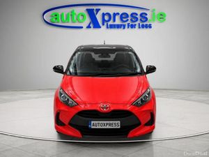 Toyota Yaris 1.5 Petrol, Ultra Low mileage, Revers - Image 2