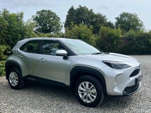 2026 Toyota Yaris Cross Luna 1.5 Hybrid Automatic - Image 3