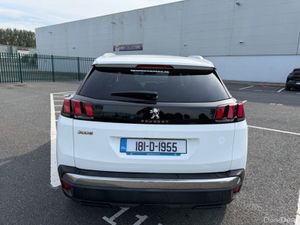 Peugeot 3008 1.2 PETROL, ALLURE MODEL, LOW MILEAGE - Image 4