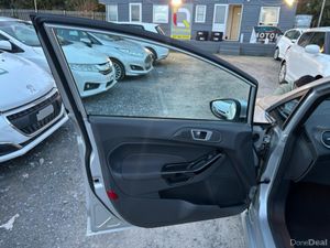 Ford Fiesta 1.0L Automatic Petrol - Low mileage (1 - Image 4