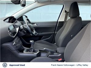 Peugeot 308 ACTIVE 1.2 PURETECH 110BHP *ONE OWNER - Image 4