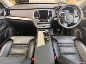 Volvo XC90 T8 PLUS AWD PHEV SUNROOF - Image 2