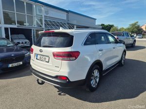 Kia Sorento Platinum 5DR - Image 4