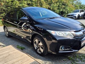 Honda Grace Hybrid Automatic 2015 - Image 2