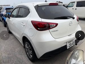 🔵 Mazda Demio/2 1.3 Petrol Automatic Low Km - Image 2
