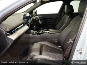 BMW 5-Series **NEW MODEL** 520i PETROL: 3 X PACKS* - Image 3