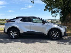 Toyota C-HR 2024 Sport 1.8 Hybrid - Image 3