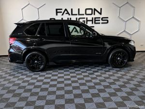 BMW X5 M-SPORT 40e // LOW KMS // HUGE SPEC - Image 4