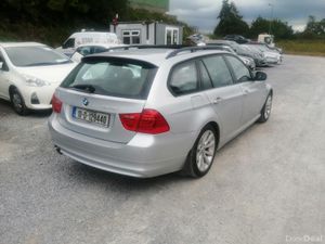 BMW 3-Series 2010 - Image 4