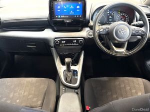 Toyota Yaris Hybrid Luna - Image 2