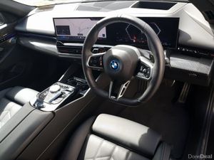 BMW 5-Series 530e M Sport - Image 4
