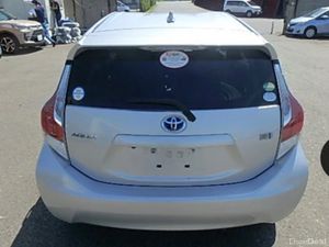 🔵 Toyota Aqua 1.5 Petrol Hybrid Automatic Low Km - Image 4