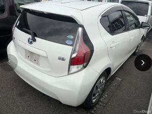 🔵 Toyota Aqua 1.5 Petrol Hybrid Automatic Low Km - Image 3