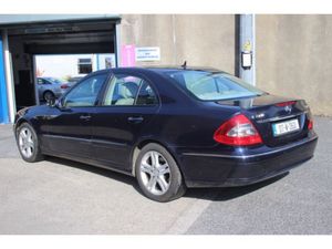 Mercedes-Benz E-Class CDI A/T 4DR - Image 3