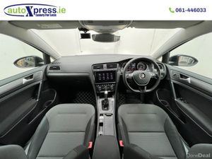 Volkswagen Golf 1.2 TSI COMFORT LINE, Reversing ca - Image 2