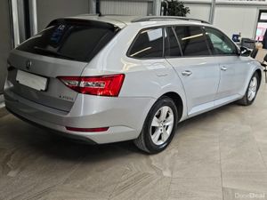 16 SKODA SUPERB COMBI STYLE AUTOMATIC - Image 2