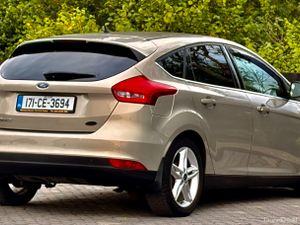 Ford Focus 2017 titanium model - Image 4