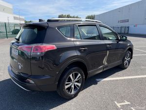 Toyota RAV4 2.0 D4D, LUNA MODEL, FULL HISTORY, LOW - Image 3