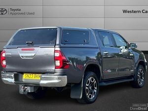 Toyota Hilux 2.8 D-4D Invincible Auto 4WD Euro 6 ( - Image 2