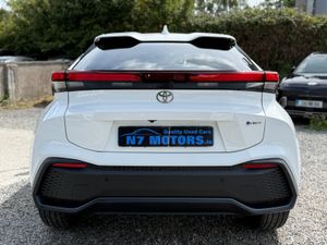 2025 Toyota C-HR 1.8 HYBRID HEV SPORT AUTO - Image 4