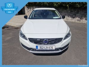 Volvo V60 / 2015 / 2.0 DIESEL / AUTOMATIC - Image 2