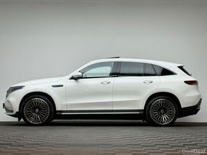 Mercedes-Benz EQC 400 AMG LINE PREMIUM *SUNROOF* - Image 4