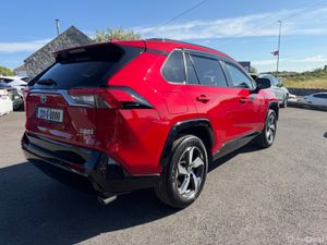 4X4 Plug-in Hybrid - Prime model - Massive spec - Image 3