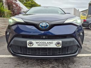 Toyota C-HR 1.8 HYBRID / SOL G-PACK NERO EDITION W - Image 4