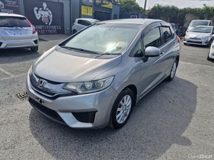 2013 Honda Fit 1.5L Hybrid Automatic Low Miles - Image 2