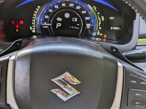 Leather & Suede Suzuki Swift 1.2 Automatic, 2015 - Image 4